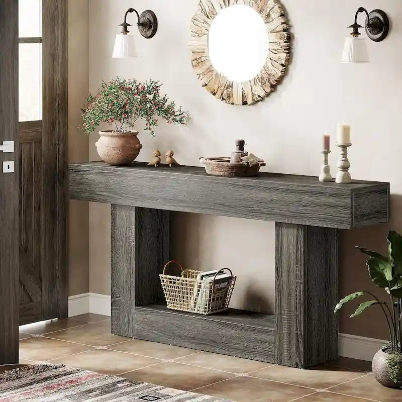 Zweistufiger Konsolentisch im Landhausstil für den Eingangsbereich